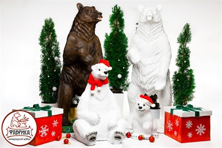 Большие фигуры медведей