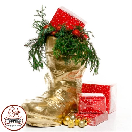 Кашпо для цветов сапог