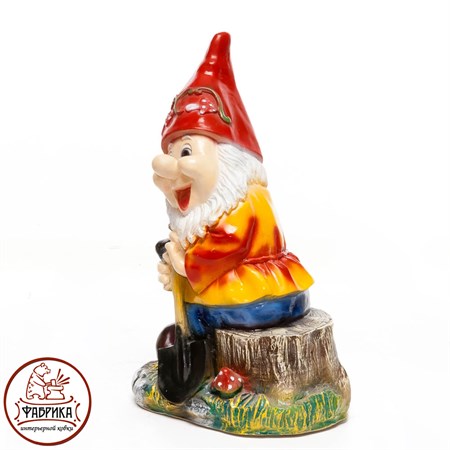 Фигура садовая Гном 
