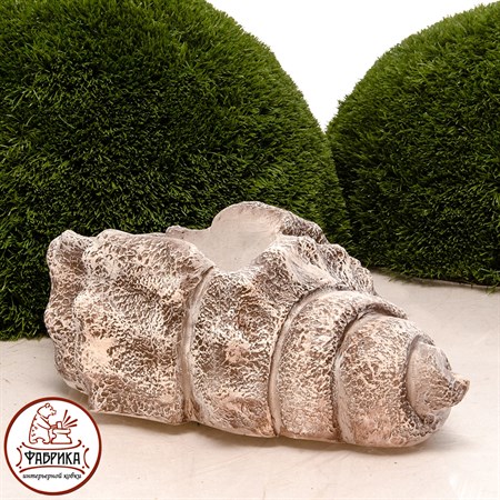 Садовое кашпо для цветов