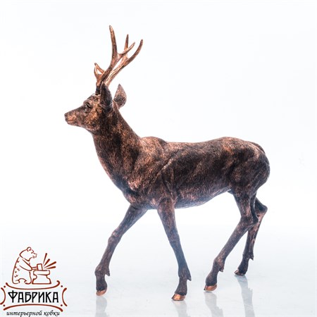 Скульптура для сада косуля