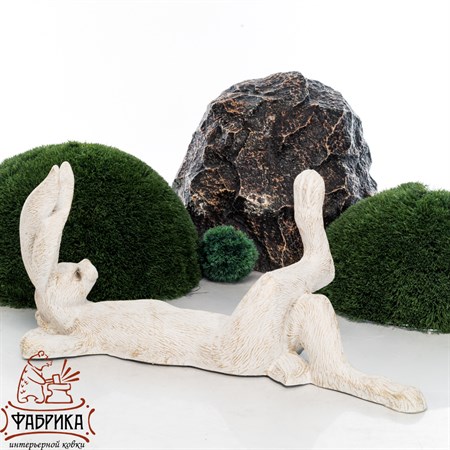 Фигура Заяц лежит из полистоуна