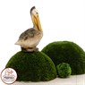 Фигура Пеликан для сада